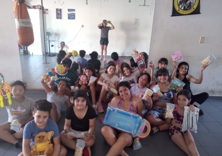 La solidaridad en acción: 4.755 juguetes distribuidos en barrios de Rafaela